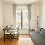 Spacious Flat Near Montparnasse Bausset 4Th