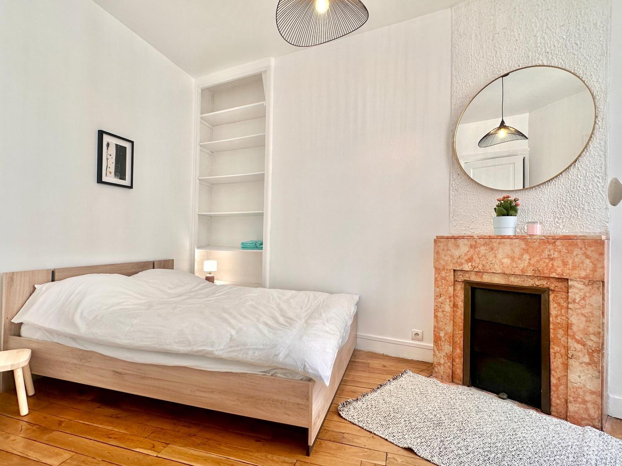 Spacious Flat Near Montparnasse Bausset 4th * Parigi