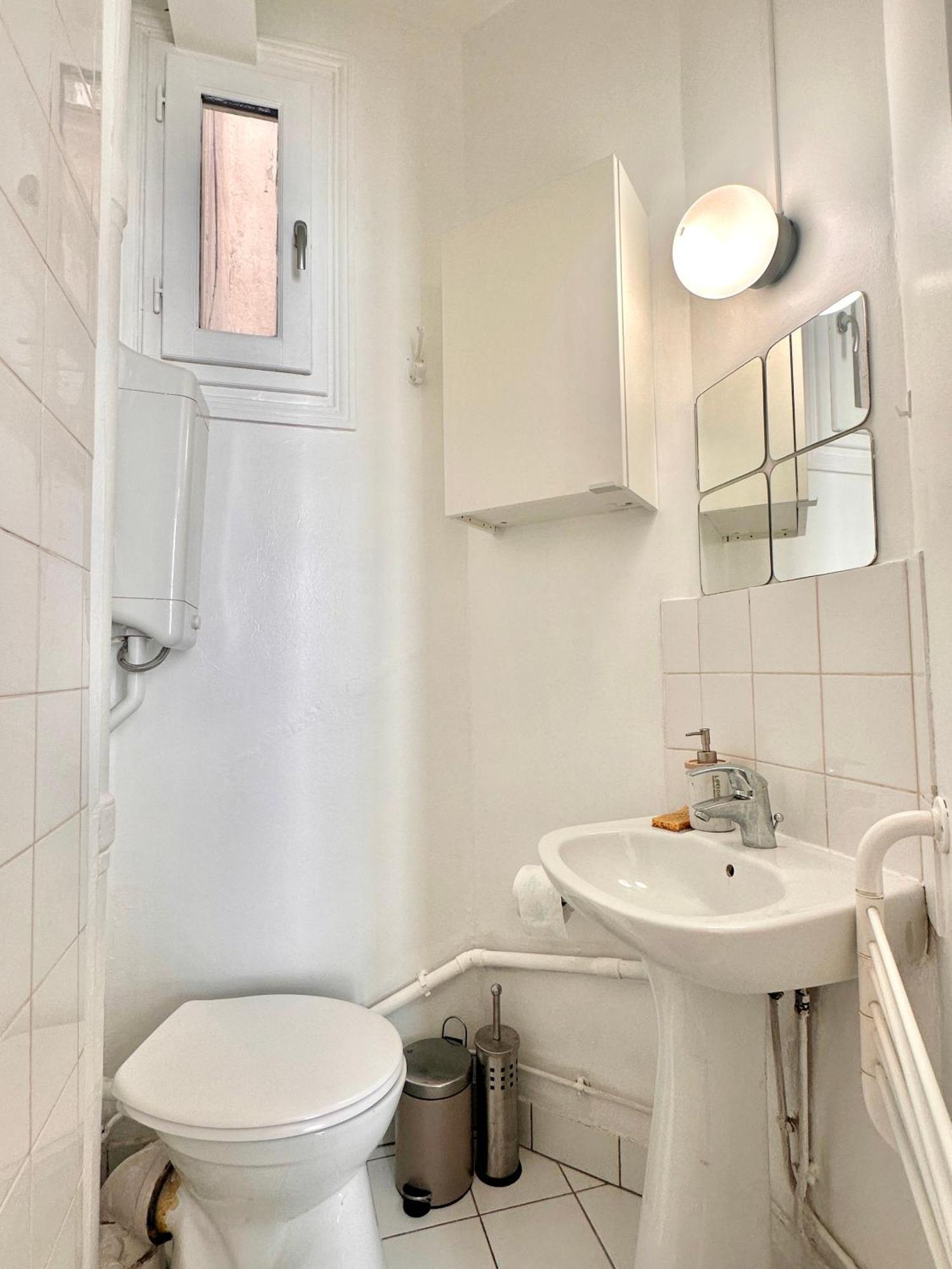 Spacious Flat Near Montparnasse Bausset 4th Apartment Paris